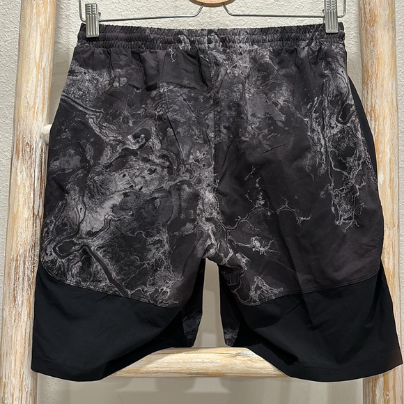 All In Motion Shorts - Picture 6 of 7